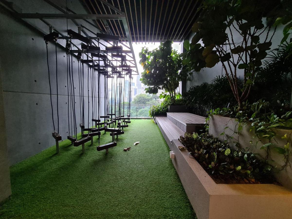 Romantic Log Cabin 3 - In The Heart Of Kl City